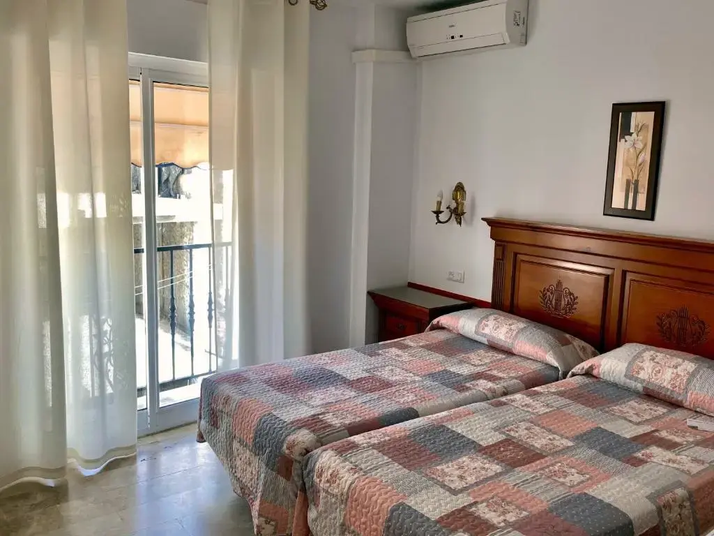 Hostal Dianes