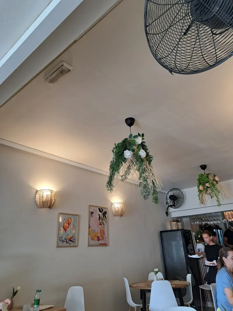 Alva’s Brunch & Bubbles