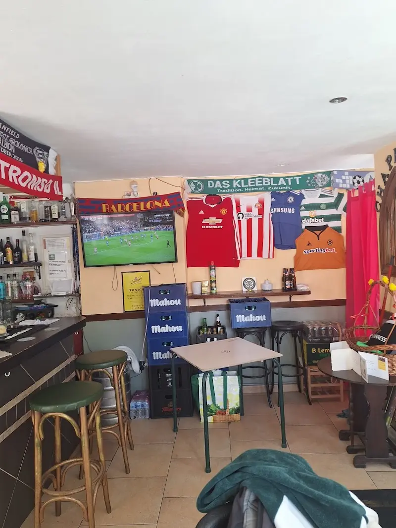 The Chapel Bar ( La Capilla )