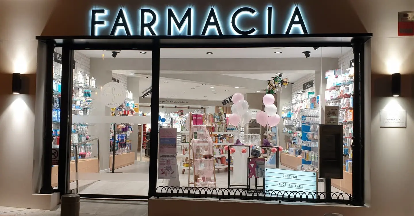 Lucía Sáenz Pharmacy