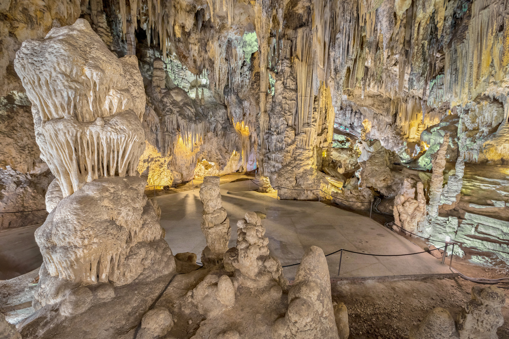Visita guiada a la Cueva de Nerja