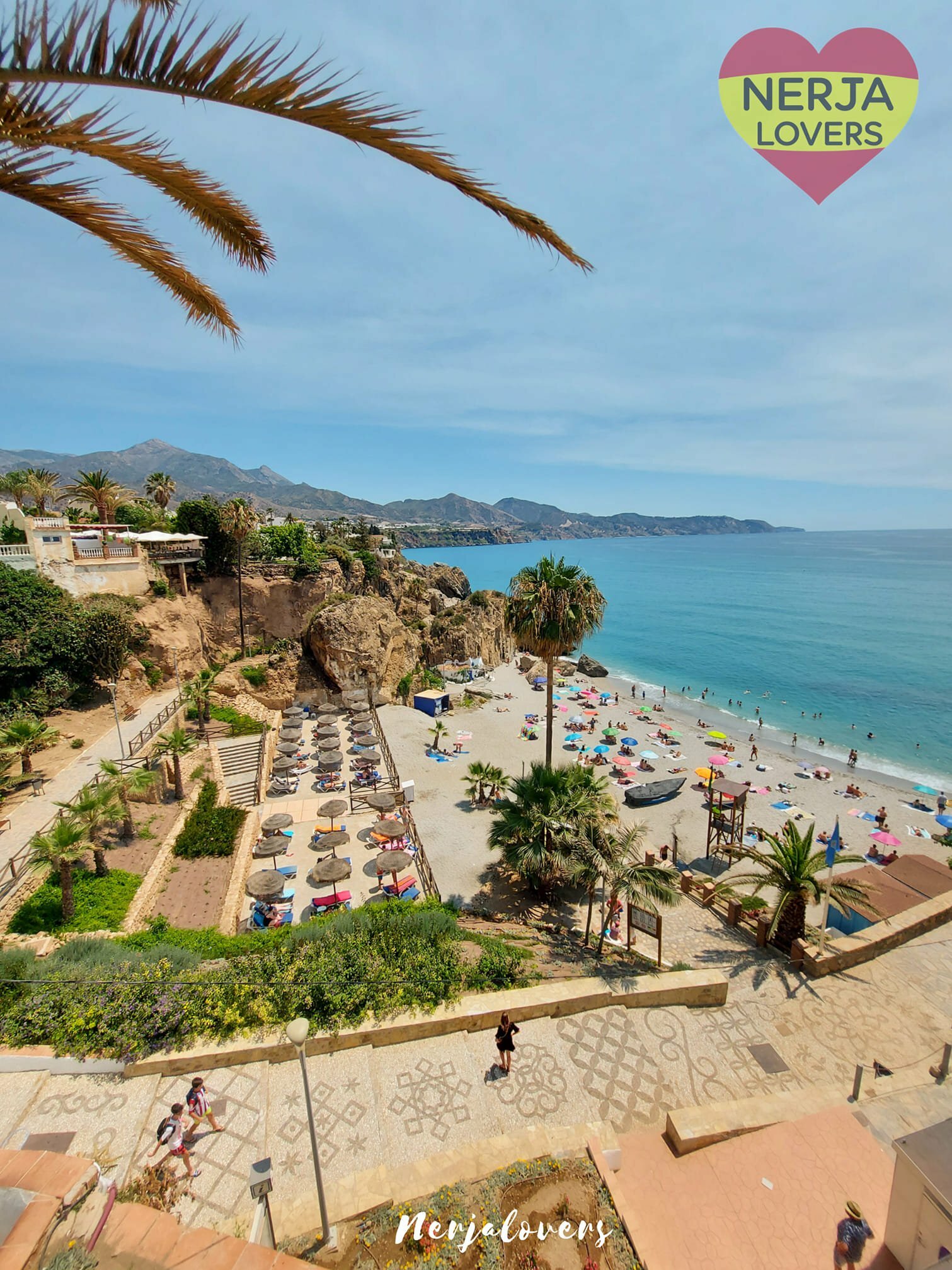 Calahonda Beach — Nerja's Most Photographed Cove en Nerja — vista principal (2 de 13)