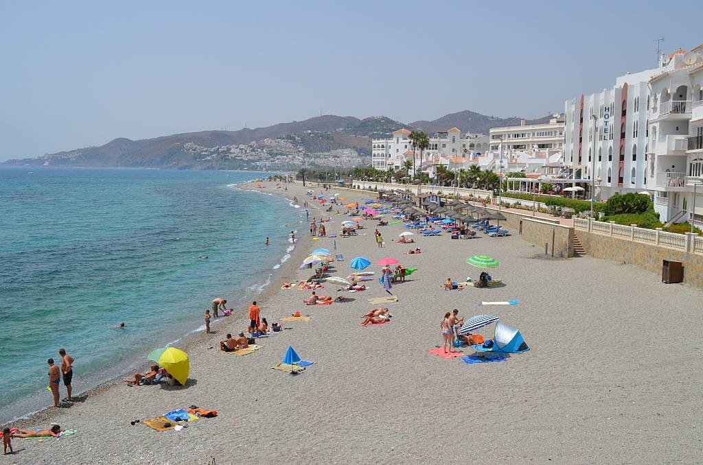 Playa El Chucho en Nerja — detalle (5 de 12)