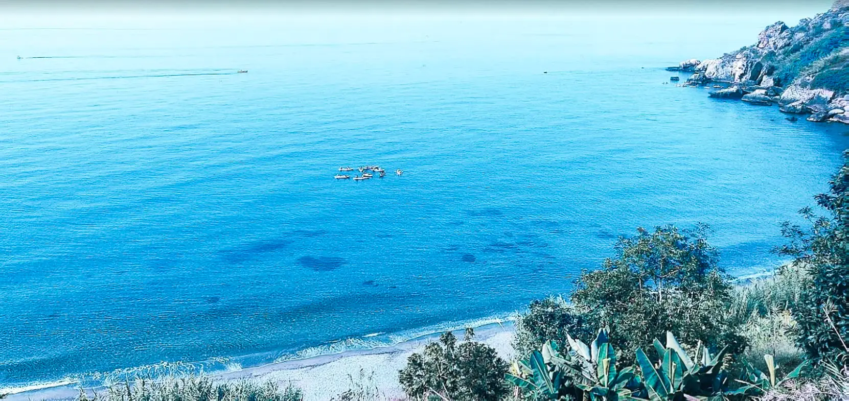 Playa La Caleta de Maro en Nerja — exterior (3 de 12)