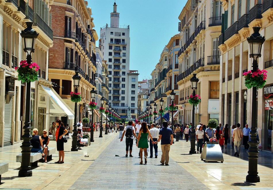 Visit Málaga: What to see and do? TOP best PLANS! en Nerja — vista principal (2 de 14)