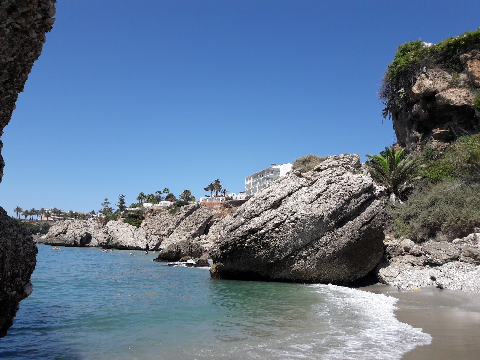 Playa El Chorrillo en Nerja — exterior (3 de 13)
