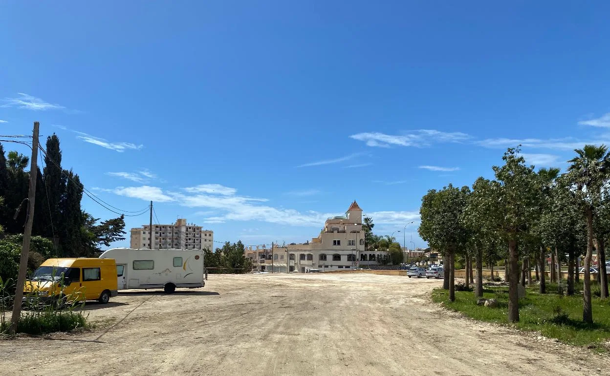 Parking Rotonda Playa Burriana — foto 3