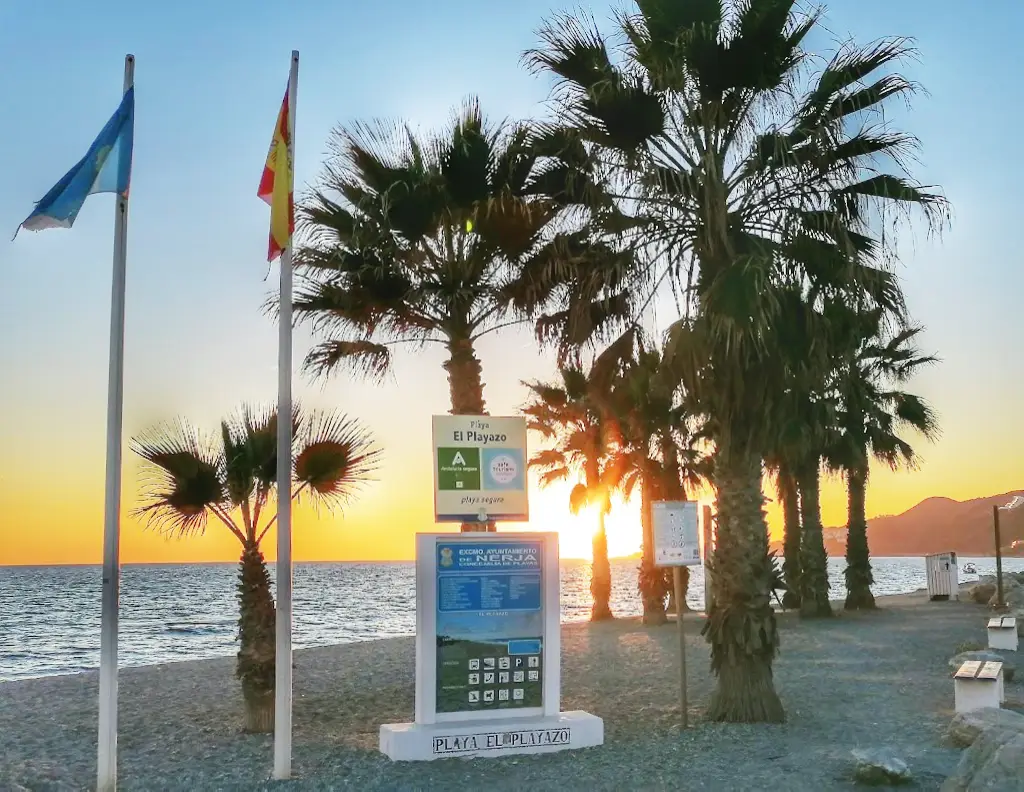 El Playazo Beach en Nerja — interior (4 de 15)