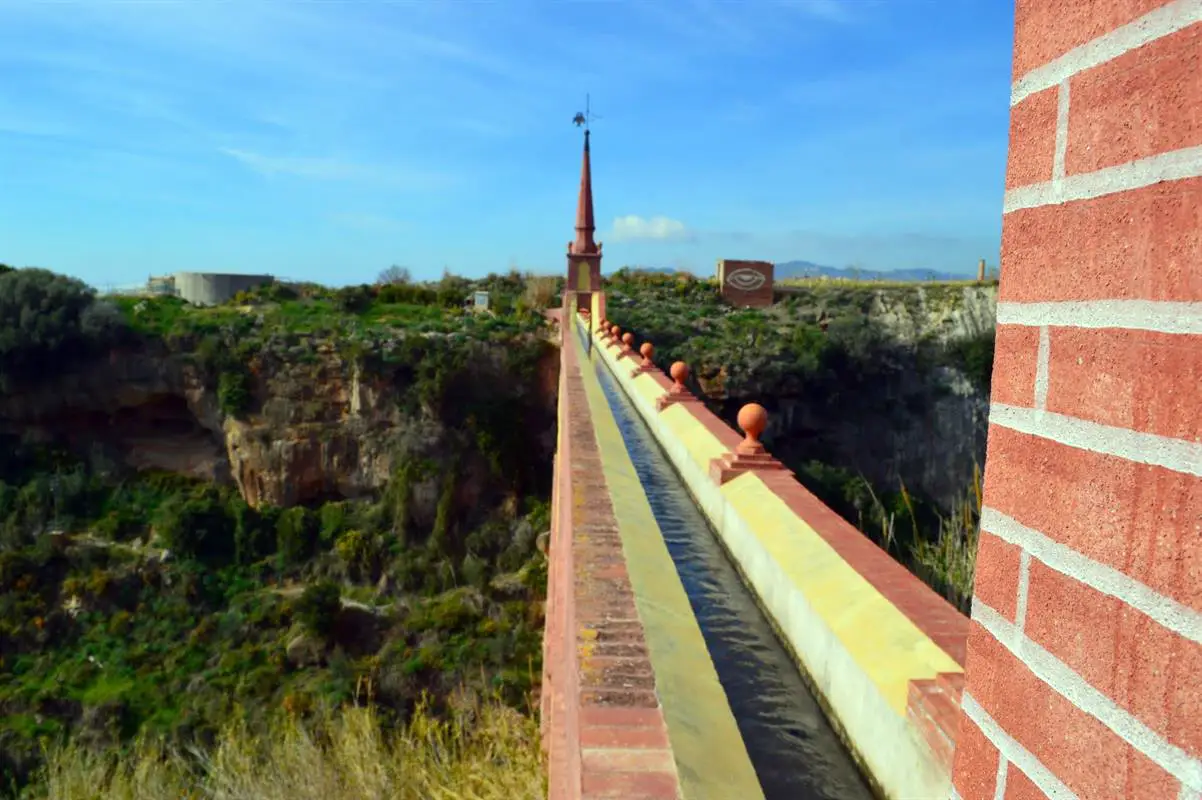 Águila Aqueduct en Nerja — exterior (3 de 6)