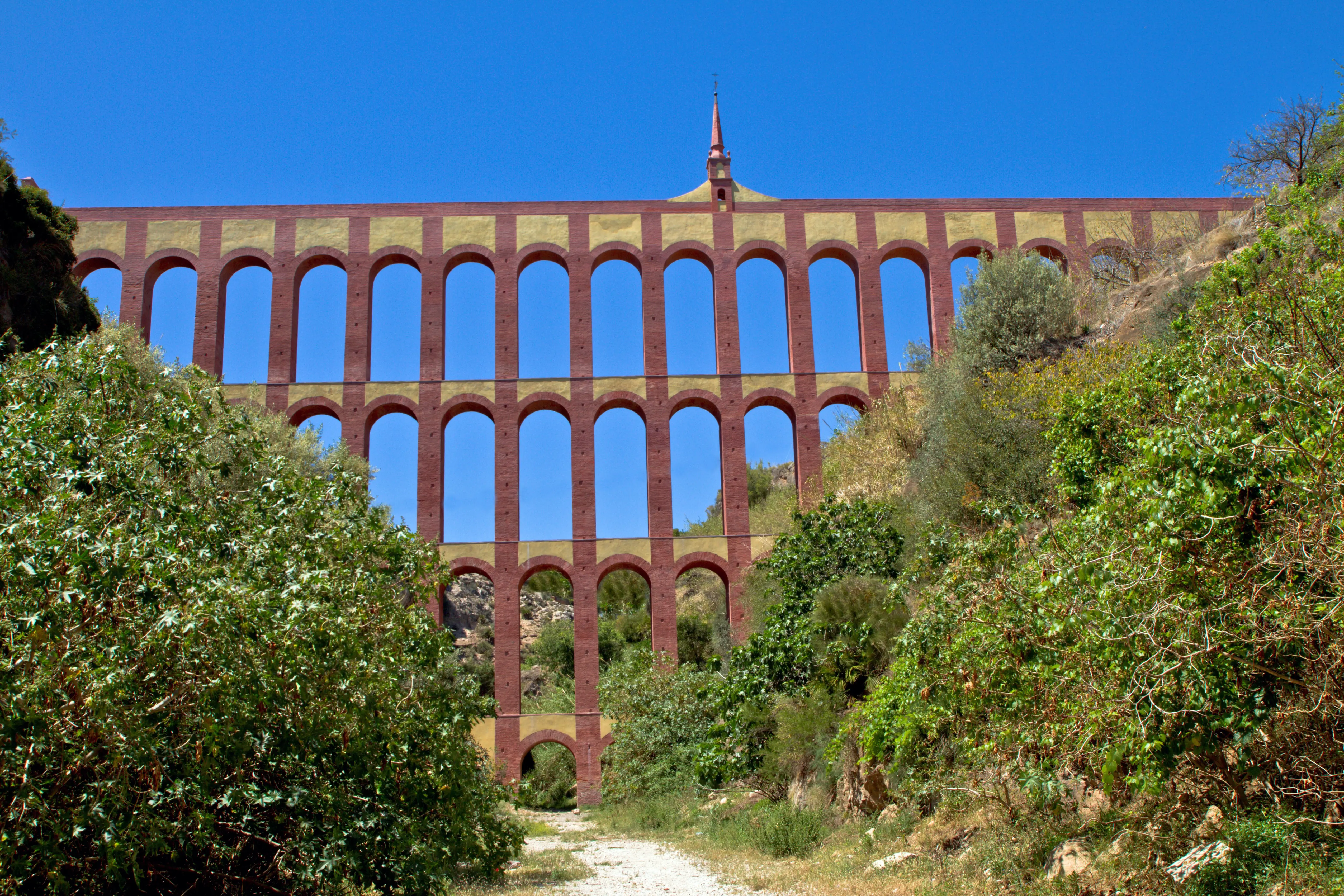 Águila Aqueduct en Nerja — vista principal (2 de 6)