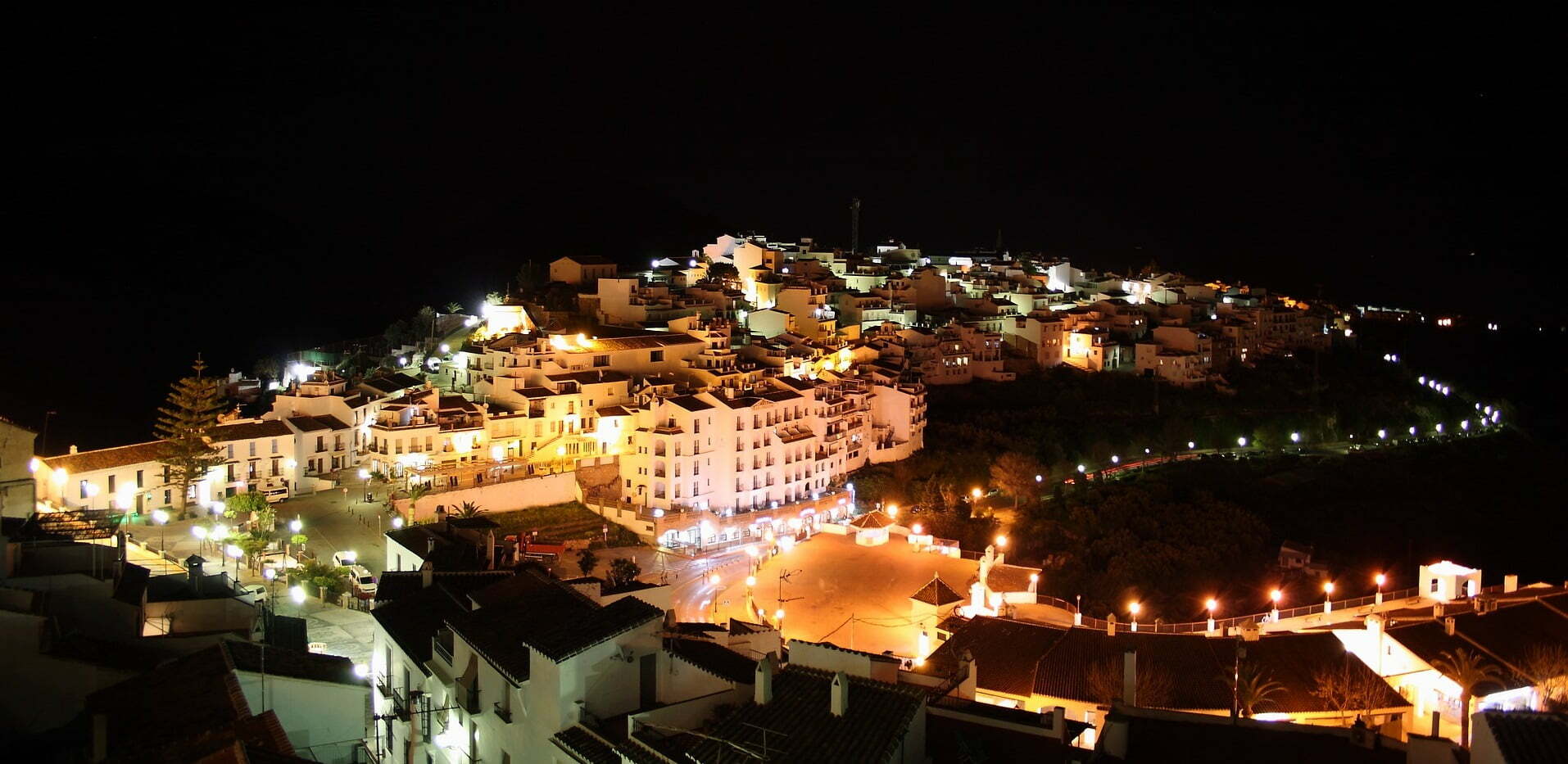 Frigiliana — The Prettiest Village in Andalusia en Nerja — vista principal (2 de 15)