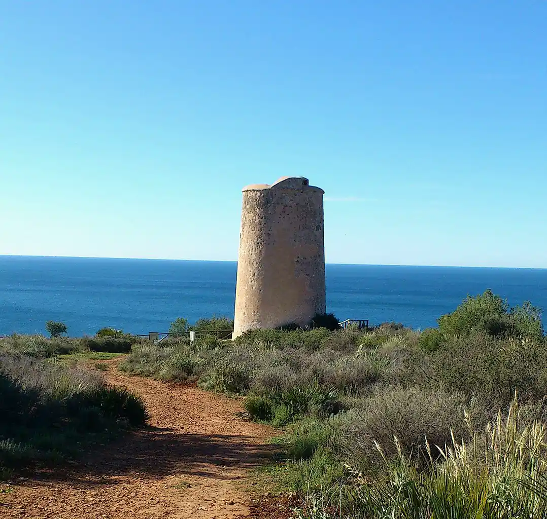 Torre de Maro → Todo un complejo sistema defensivo ❤️ — foto 2
