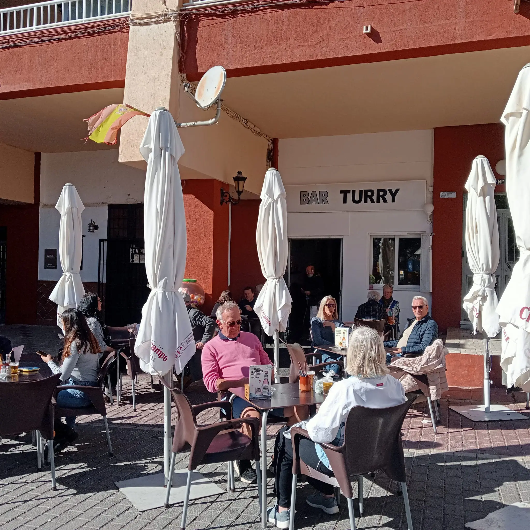 Bar Turry — foto 2