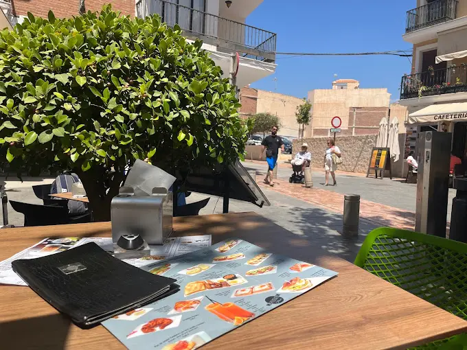 Kronox Café y Kronox Plaza — foto 3