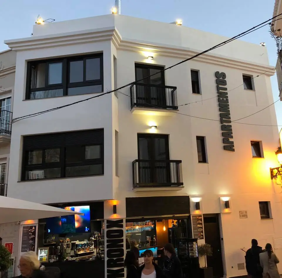 Kronox Café y Kronox Plaza — foto 2