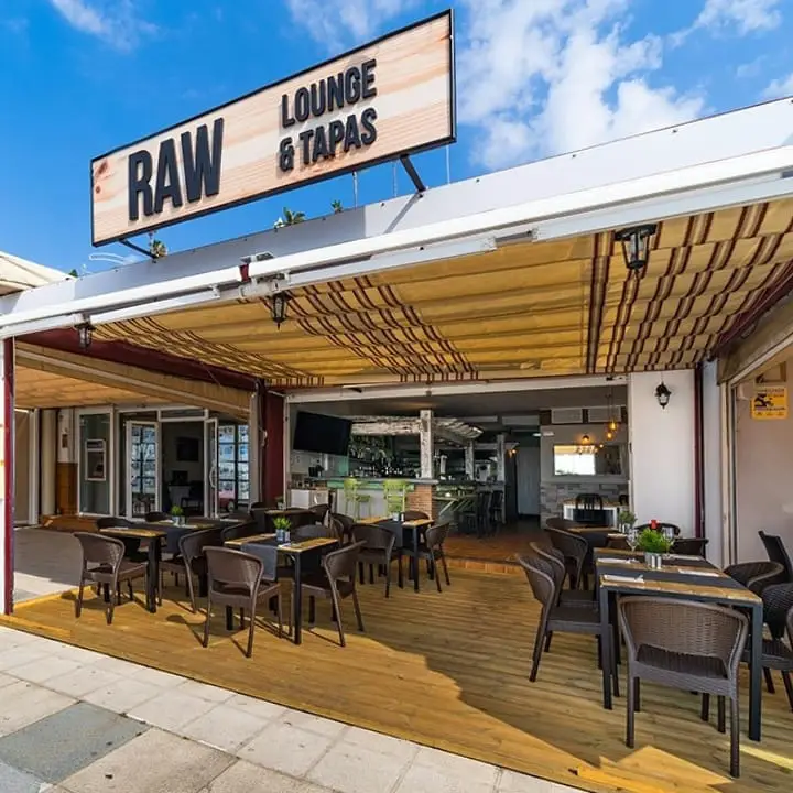 Restaurante RAW Lounge