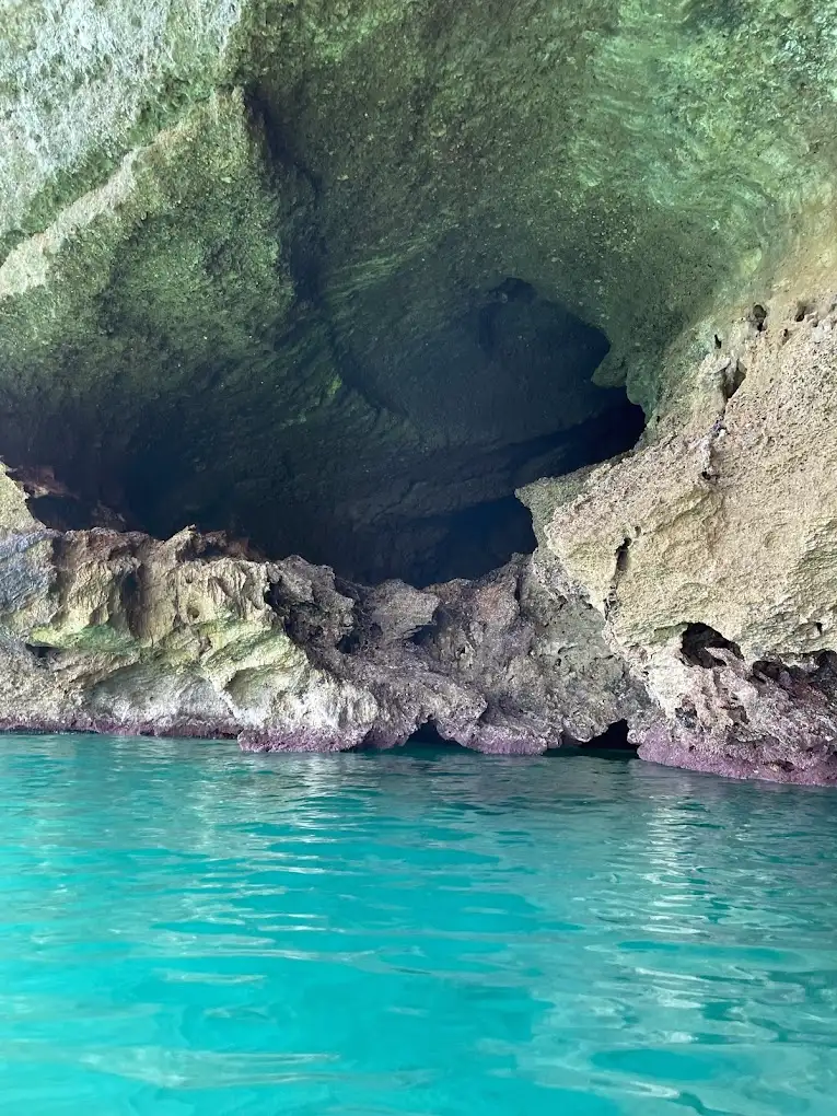 Cueva del Lobo Marino ⛰️ An adventure among rocks en Nerja — interior (4 de 6)