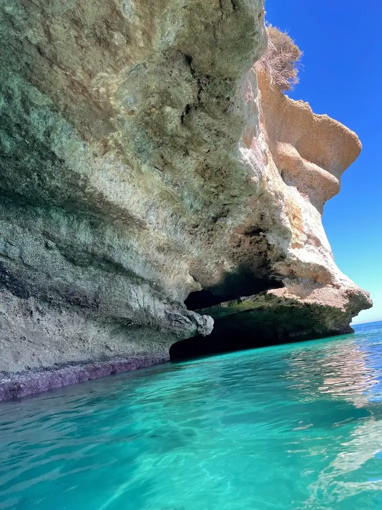 Cueva del Lobo Marino ⛰️ An adventure among rocks en Nerja — detalle (5 de 6)