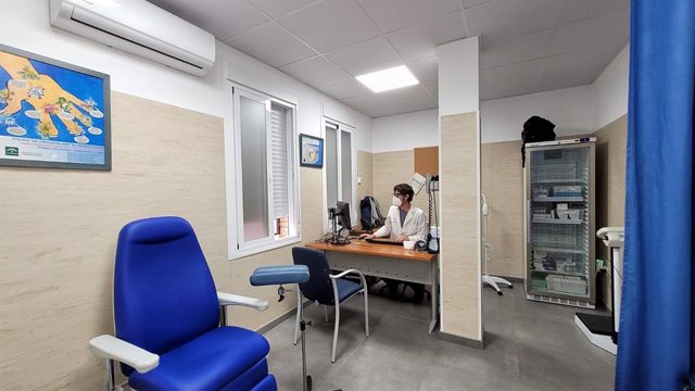 Centro de Salud Nerja ᑕ+ᑐ Ambulatorio · Urgencias 24H — foto 4