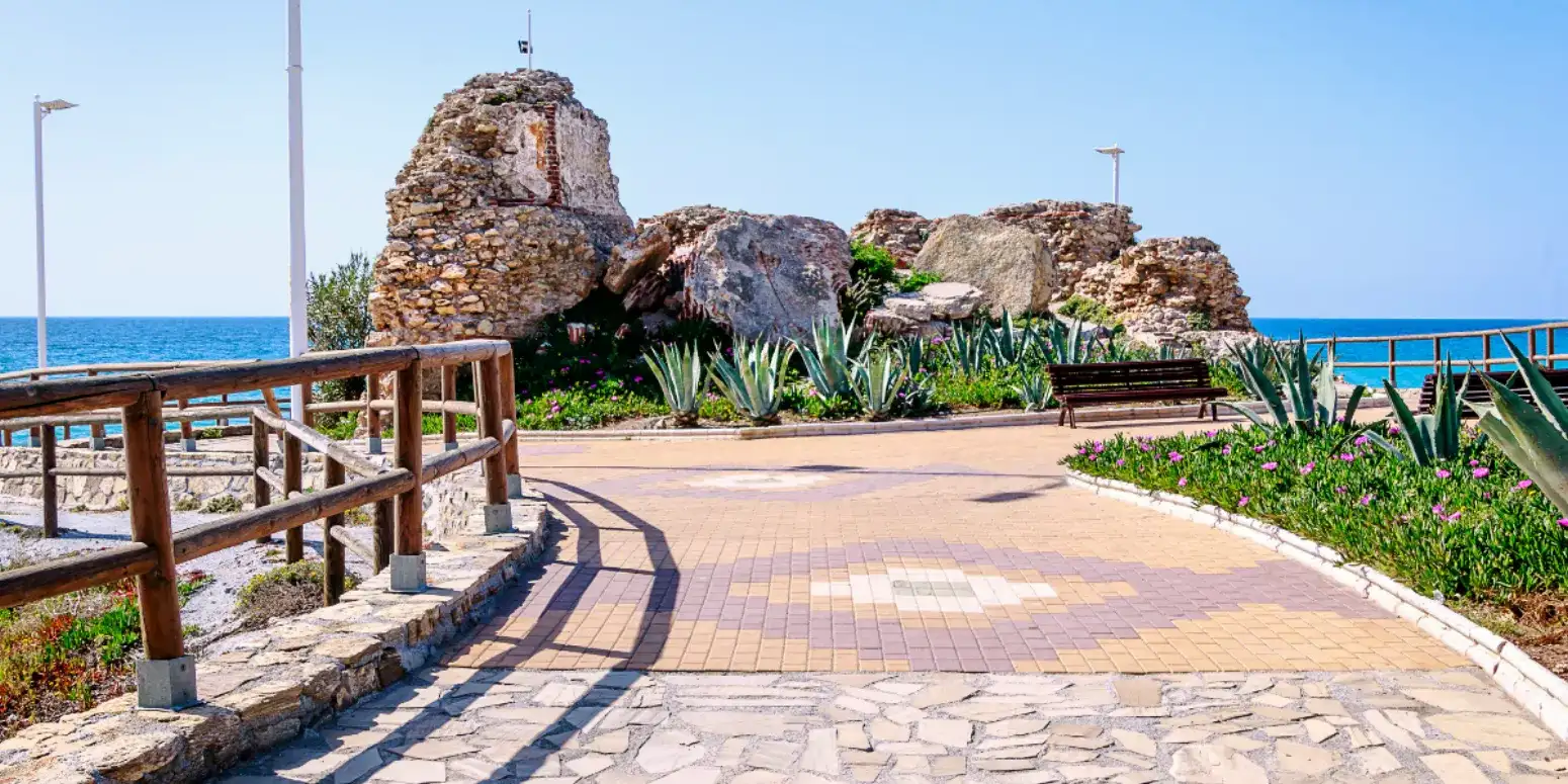 Mirador de La Torrecilla en Nerja — exterior (3 de 13)