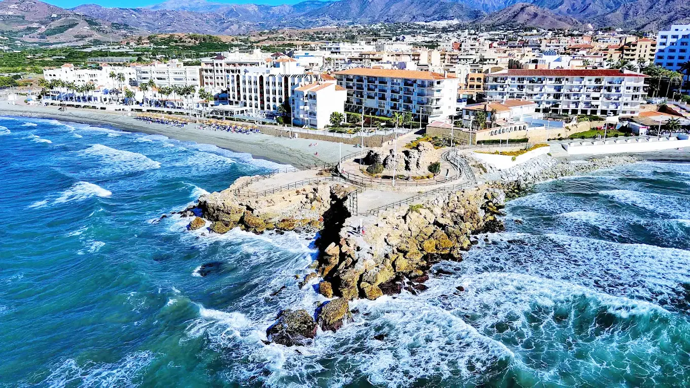 Mirador de La Torrecilla en Nerja — interior (4 de 13)