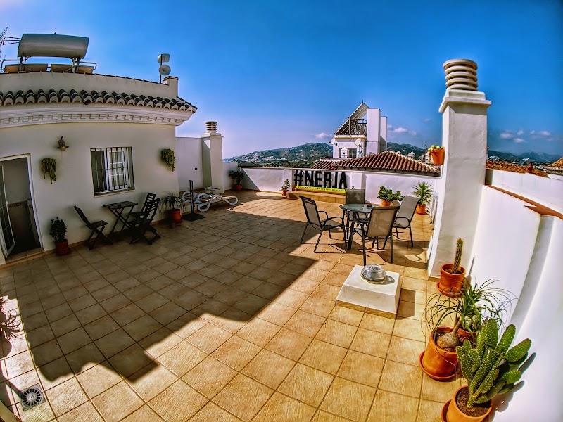 Apartamentos RuiSol – Apartamentos turísticos en Nerja centro by Centrall alquileres turísticos — foto 2