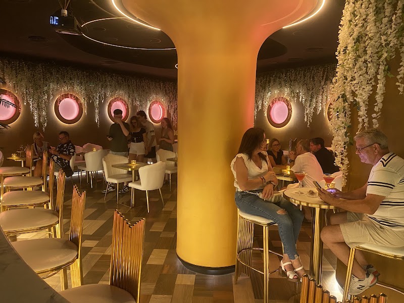 Champagne Bar Nerja — foto 3