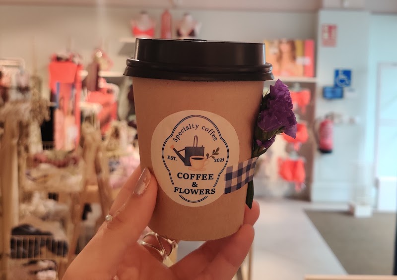 Coffee & flowers Specialty Coffee — foto 4