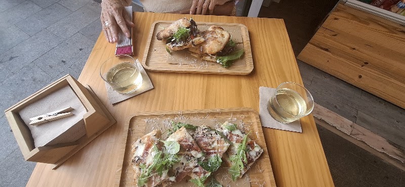 CRISPY FELLAS — foto 4