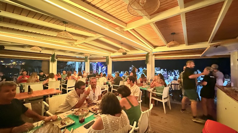 Las Palmeras Beach Club — foto 3