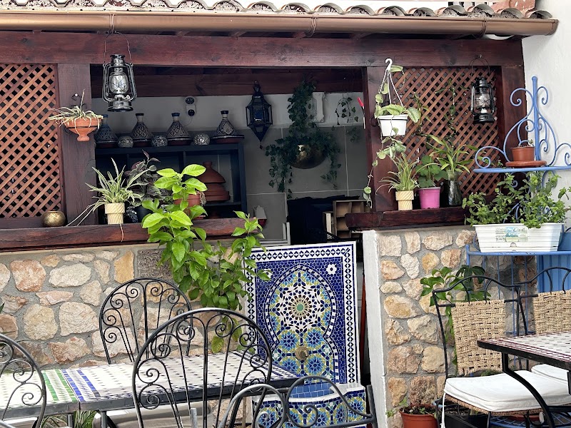 Teteria restaurante Riyad ,halal 100%halal food,مطعم مغربي حلال 100%,comida marroquí halal,nerja