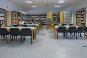 biblioteca municipal salvador rueda nerja sala lectura